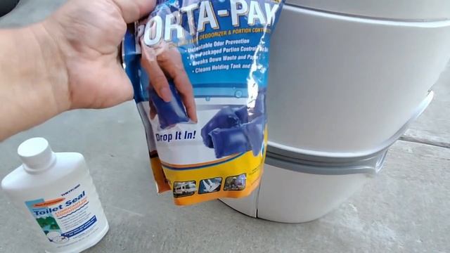 Thetford Porta Potti Review - Simple Odor Free Camper Van Toilet Solution смотреть онлайн