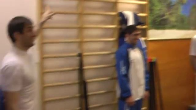 Alex Emelianenko & AE TEAM.Открытая тренировка AE TEAM. 22.04.2010г. смотреть онлайн