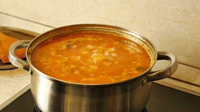 Суп из кильки в томатном соусе смотреть онлайн