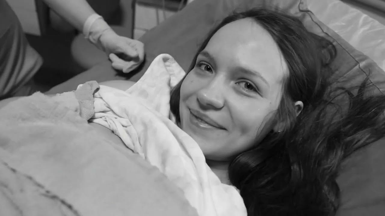 Долгушина Лидия Викторовна, акушерка Роддома на Фурштатской смотреть онлайн