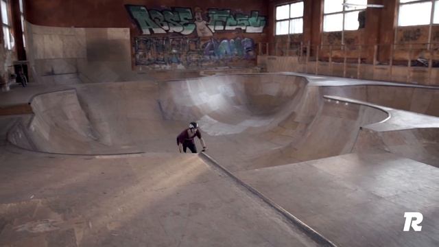 How to Tailwhip on BMX - Basic BMX tricks смотреть онлайн