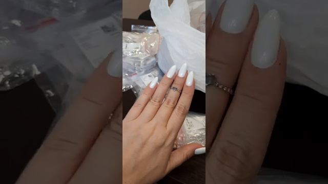 Ювелирный салон Золотой Соблазн и Кристалл Gold. Мы сможем подчеркнуть вашу красоту! смотреть онлайн