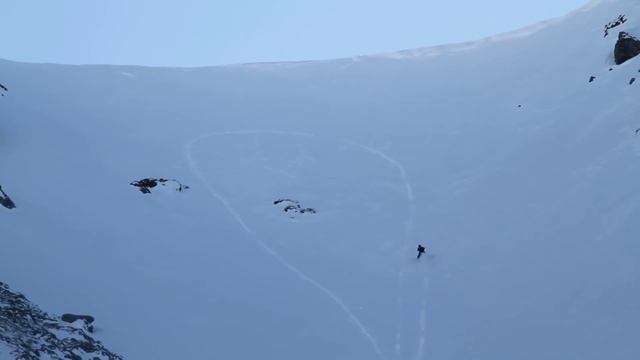 Снегоход по вертикальному склону - впервые смотреть онлайн
