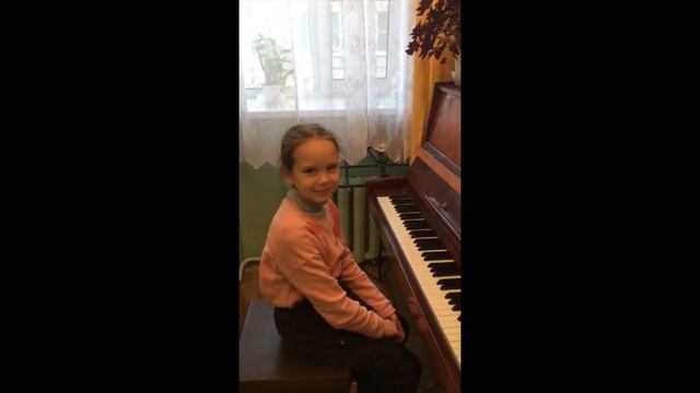 Поздравление для мам от учеников педагога Ермолинской детской школы искусств Комаровой Е.А. смотреть онлайн