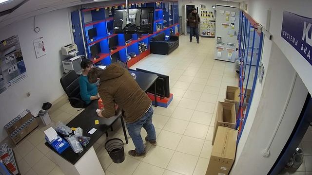 Hikvision DS-2CD2442FWD-IW 2.8 mm День Купюры смотреть онлайн