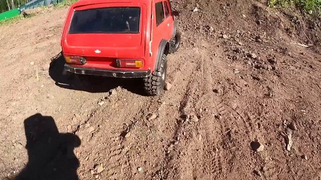 ВАЛЯТСЯ с горы все! ... Пять внедорожников и МОЩНЫЙ ПОДЪЕМ в гору ... RC OFFroad 4x4 смотреть онлайн