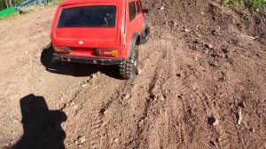 ВАЛЯТСЯ с горы все! ... Пять внедорожников и МОЩНЫЙ ПОДЪЕМ в гору ... RC OFFroad 4x4