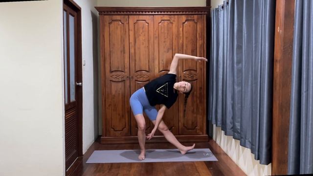 Утренняя зарядка. День 5 смотреть онлайн