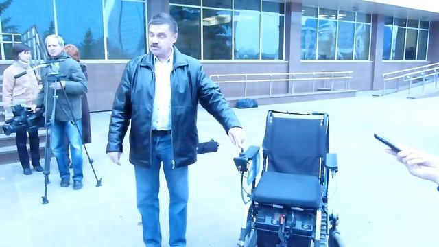 МегаТюмень: Презентация гусеничной электроколяски смотреть онлайн
