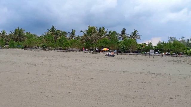 View Pantai Widara Payung|| CILACAP || Drone MJX V6 смотреть онлайн