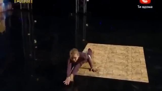 Настя Шиманская ГИМНАСТКА БЕЗ КОСТЕЙ !!! смотреть онлайн