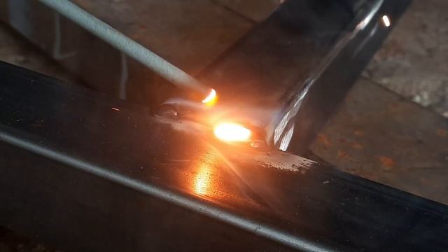 all should know!!! how a welder does his job with thin metal смотреть онлайн