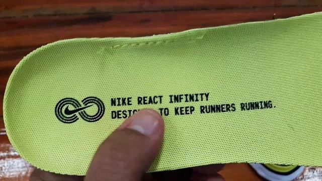 Nike INFINITY RUN смотреть онлайн