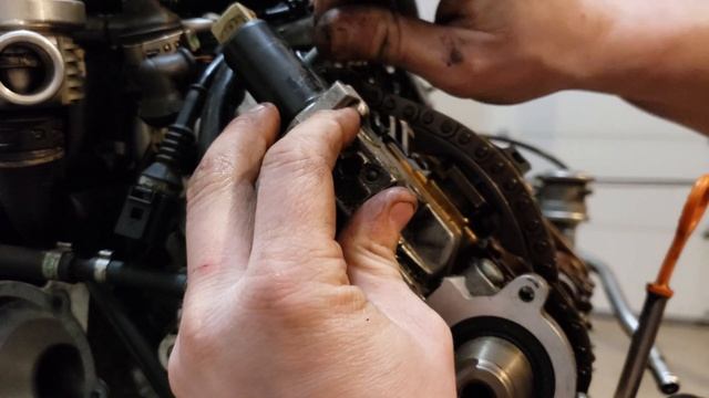 Audi RS6 Timing Belt DIY P.2 смотреть онлайн