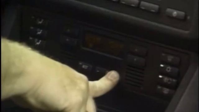 Motorweek 1997 BMW 528i (E39) Road Test