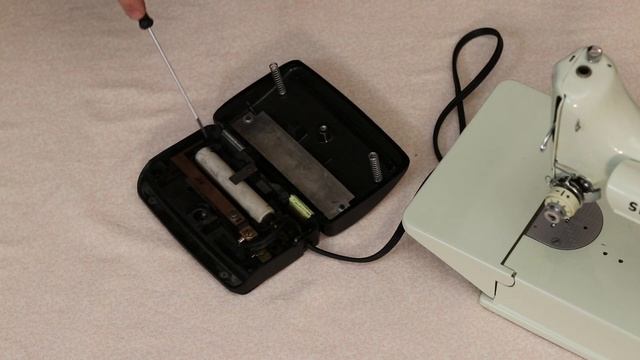 Foot Controller 2 - Singer Featherweight 221 222 Repair Video Tutorial