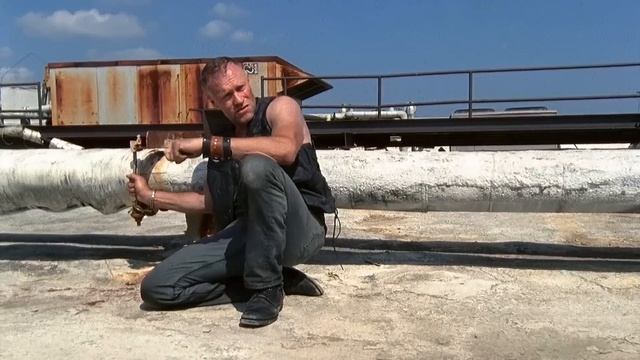 Он застрял в ТАНКЕ окруженном 1,000,000 ЗОМБИ смотреть онлайн