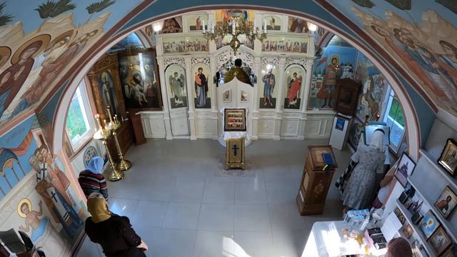 06.40 - Часы. Божественная Литургия смотреть онлайн