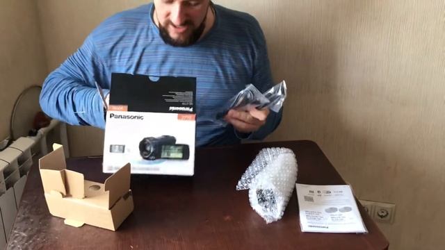 Распаковка камеры Panasonic HC-v770 смотреть онлайн
