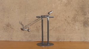 физические маятник качели с противовесом