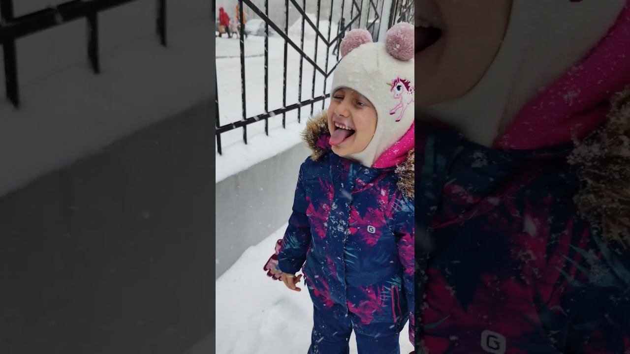 Полина ловит снег смотреть онлайн
