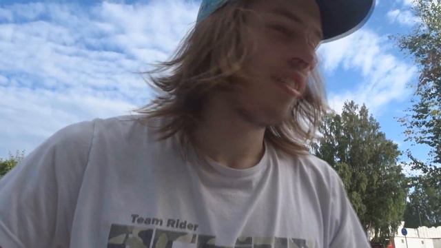3 WAY GAME OF SCOOT *INSANE TRICKS* смотреть онлайн