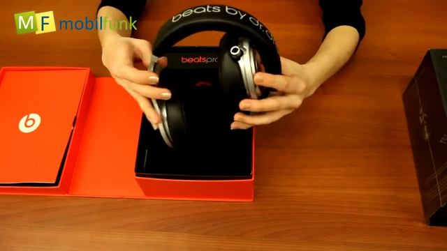 Monster Beats Pro High Performance Professional обзор от Mobilfunk ru смотреть онлайн