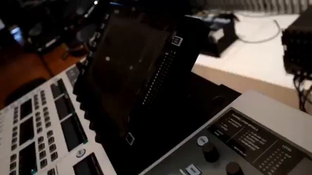 Behringer WING смотреть онлайн