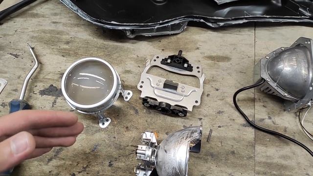 Как улучшить свет фар на Toyota Camry V50 тюнинг фар установка светодиодных Bi Led линз смотреть онлайн