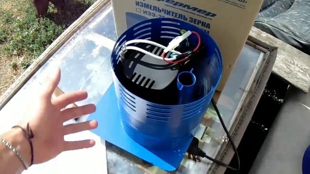 Обзор зернодробилки "Фермер ИЗЭ-25М" смотреть онлайн