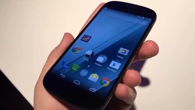 YotaPhone 2 мощный смартфон