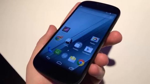 YotaPhone 2 мощный смартфон