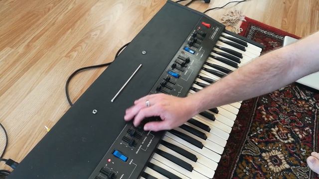 Junost 1132 .... Super Rare Soviet Synth For Sale!