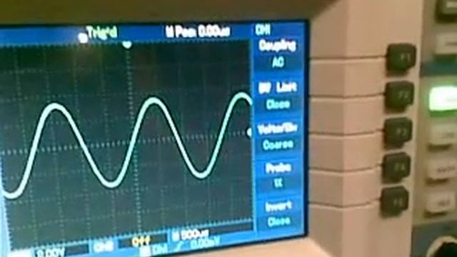Utilizacion de Osciloscopio смотреть онлайн