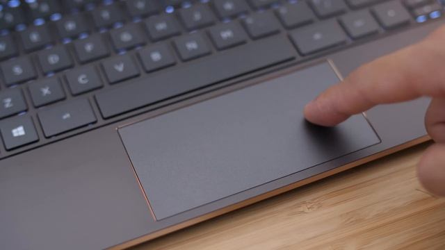 Laptop "Siêu sang" Mỏng = Điện thoại | HP Spectre 13T смотреть онлайн