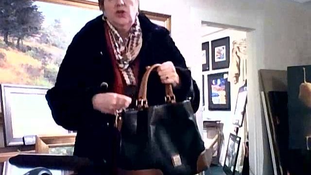 Dooney and Bourke Brenna Pebble Leather Bag Gab Part #1 смотреть онлайн