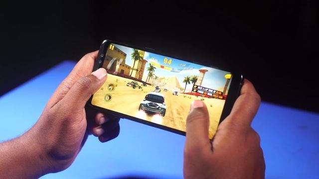 Samsung Galaxy A8 & A8+ Review - Wasted ? | 4k | ATC смотреть онлайн