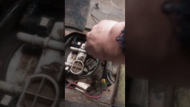 решил проблему плохого запуска ваз 2115