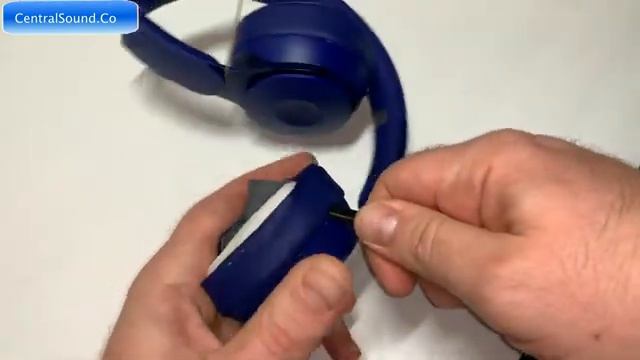 How to Replace Install Ear Pads Cushions on Beats SOLO PRO Wireless Headphones смотреть онлайн