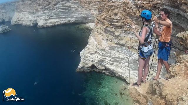 Диана мыс Фиолент Прыжки с верёвкой в Крыму с командой Skyline смотреть онлайн