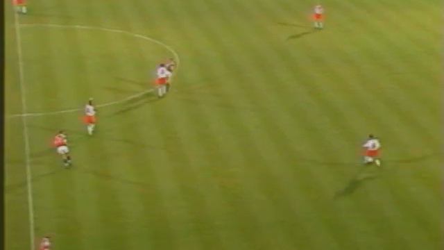 1994 FIFA World Cup (Qualifiers) - Norway vs Poland. Full Match (part 1 of 4). смотреть онлайн