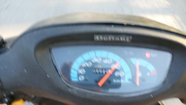 Скутер 2Т, цепник, Defiant Cornel DT50QT-2 (разгон)