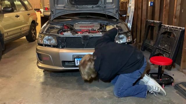 Installing a JDM Forester STi front clip! смотреть онлайн