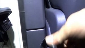 Не открывается дверь Туарег