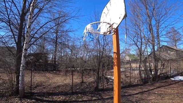 Милиса впервые в бассейне. Чуть не спалили камеру. смотреть онлайн