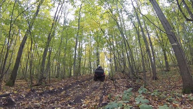 Здесь нет автобана, асфальт здесь иной, мы реки штурмуем одну за одной... смотреть онлайн