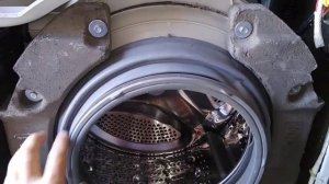Замена манжеты люка в стиральной машине LG.