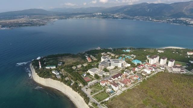 Геленджик с высоты, Толстый Мыс | 4K UHD смотреть онлайн