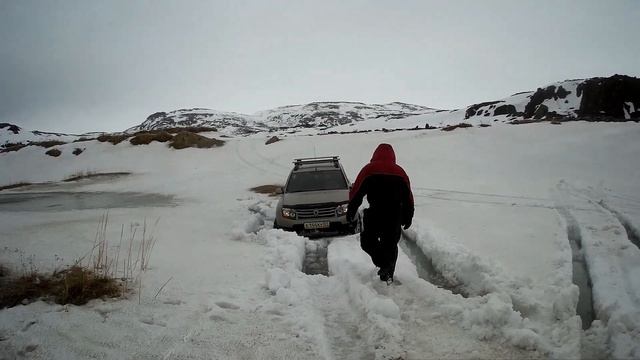Покатушка в Териберку. Уаз,Toyota Hilux Arctic Trucks,Renault DUSTER