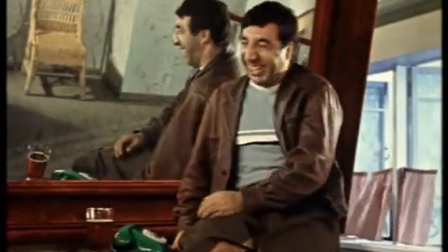 Данчик с кем попало не бухает! смотреть онлайн